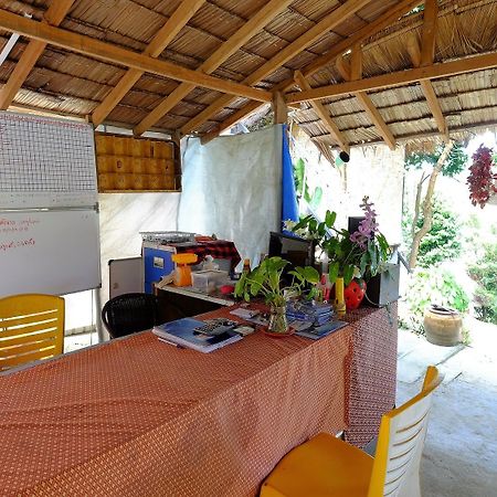 Hotel The Hut Koh Lipe Exterior foto