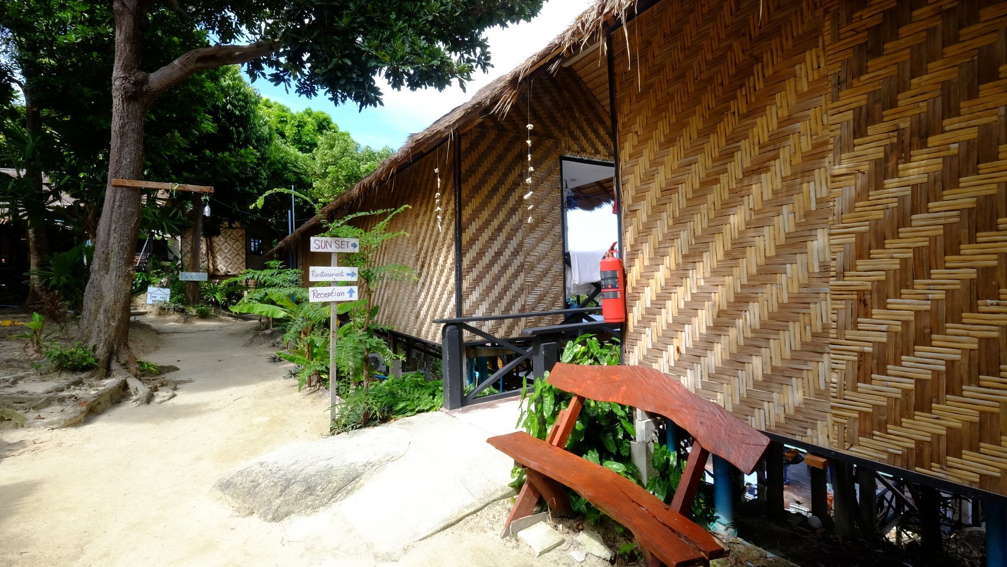 Hotel The Hut Koh Lipe Exterior foto